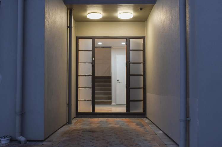 9 Multose Drive Flat Bush_5