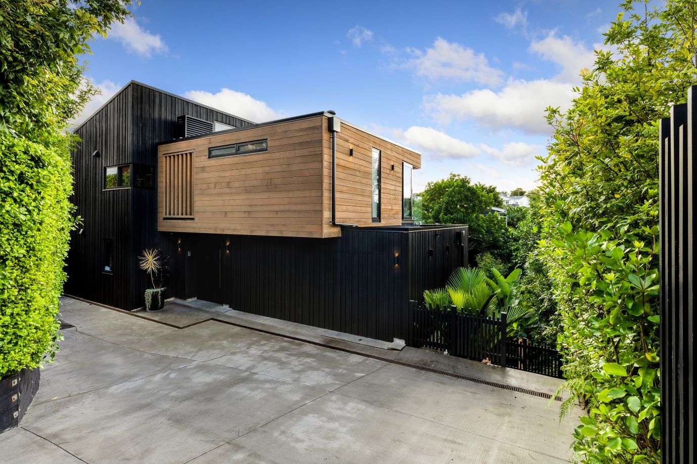 The Sprott Road property, in Kohimarama, was designed by FORMis founding director Kenny Chia in collaboration with the homeowners. Photo / Supplied