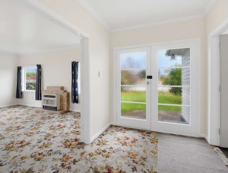 595 Queen Street East Levin_6