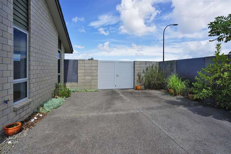 1 Bos Crescent Flagstaff_20