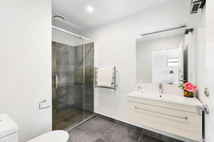 12 Watermill Lane Silverdale_7