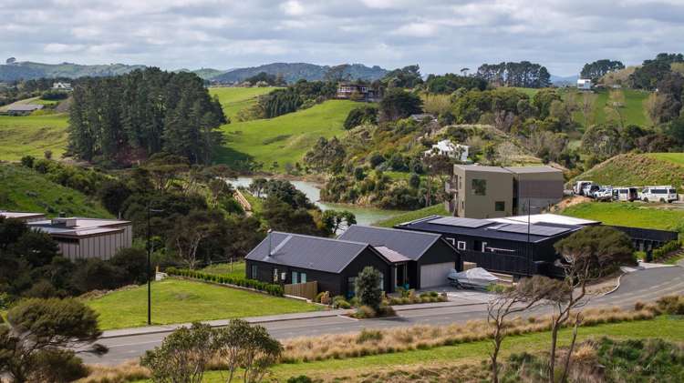 15 Ruruhi Street Raglan_35