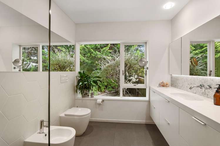 23 and 23A Balmoral Lane Redcliffs_18