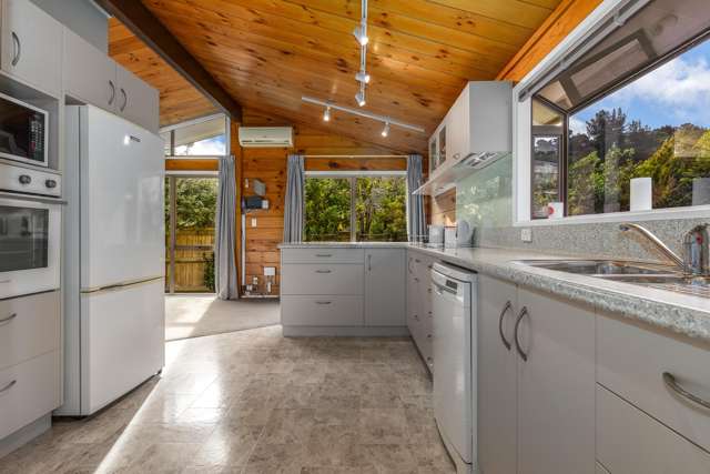 10 Spey Place Papakowhai_4