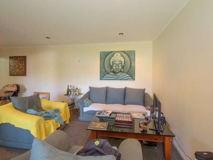 16a Arawata Terrace Fernhill/Sunshine Bay_13