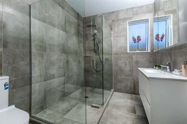 4 Dinning Road Riverhead_8