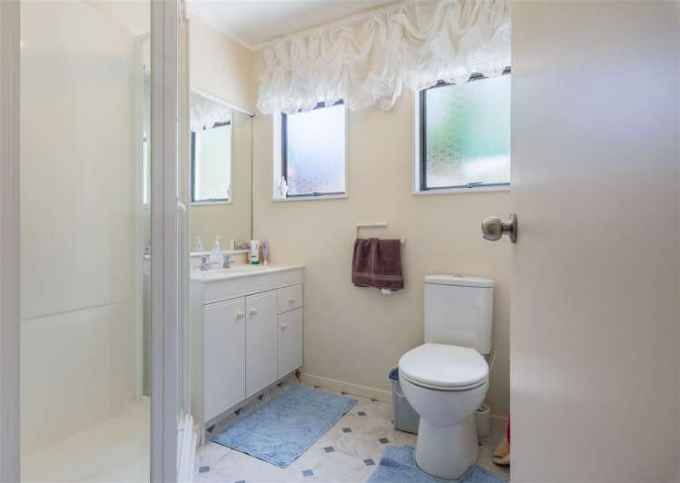 14 Lemnos Place Titirangi_3