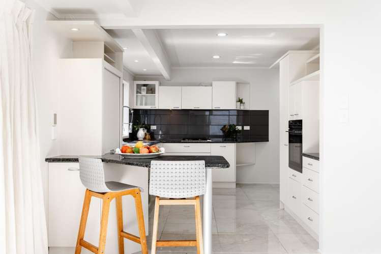 203 Chelsea View Drive Chatswood_5