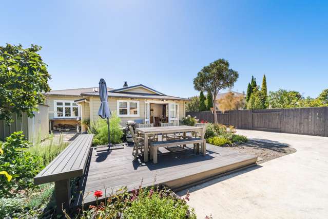 Charm and Character on Featherston