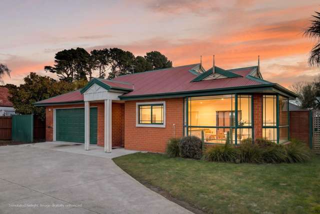 Refreshed Modern Quiet Family Home!