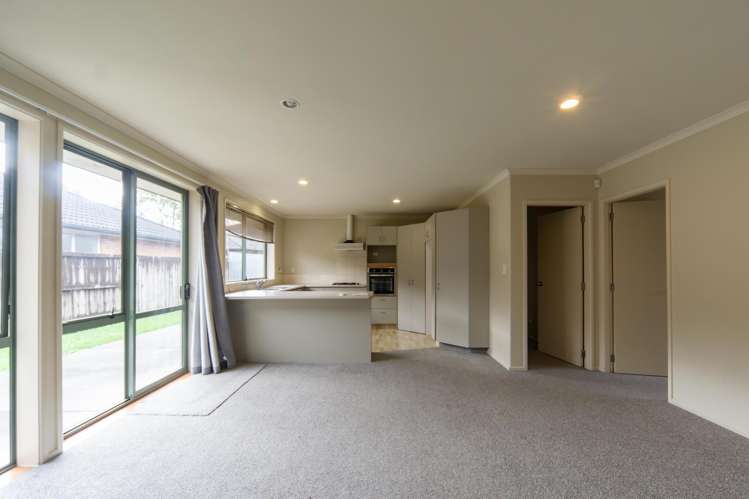 16 Earlswood Avenue Hamilton East_3