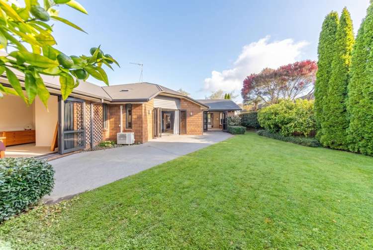 48 Wiltshire Drive Huntington_30