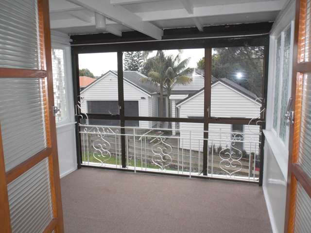 1 Lynwood Road New Lynn_3