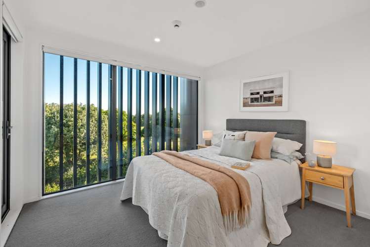 222/8 Thompson Park Road Mount Wellington_13