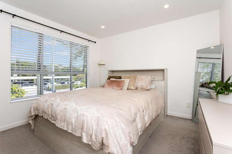 1B Kororo Street Northcote_12