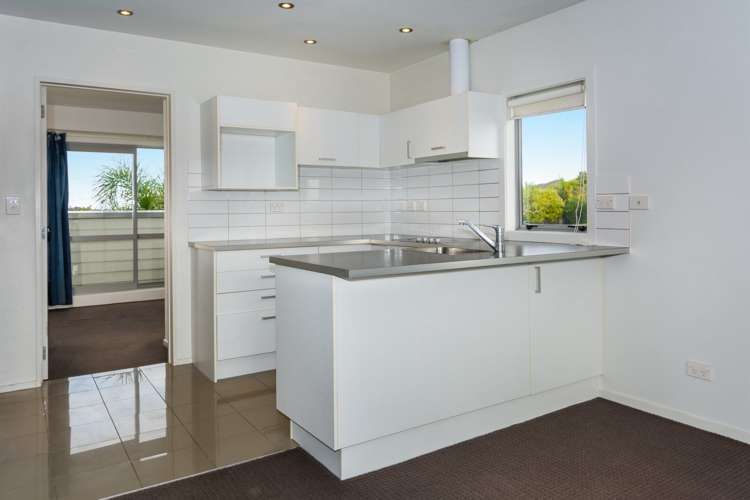 C16/71 Spencer Road Oteha_7