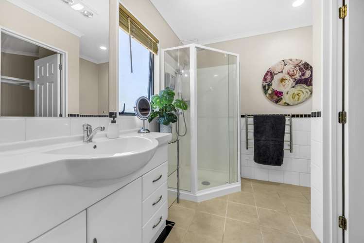 17 Macnean Drive East Tamaki Heights_18