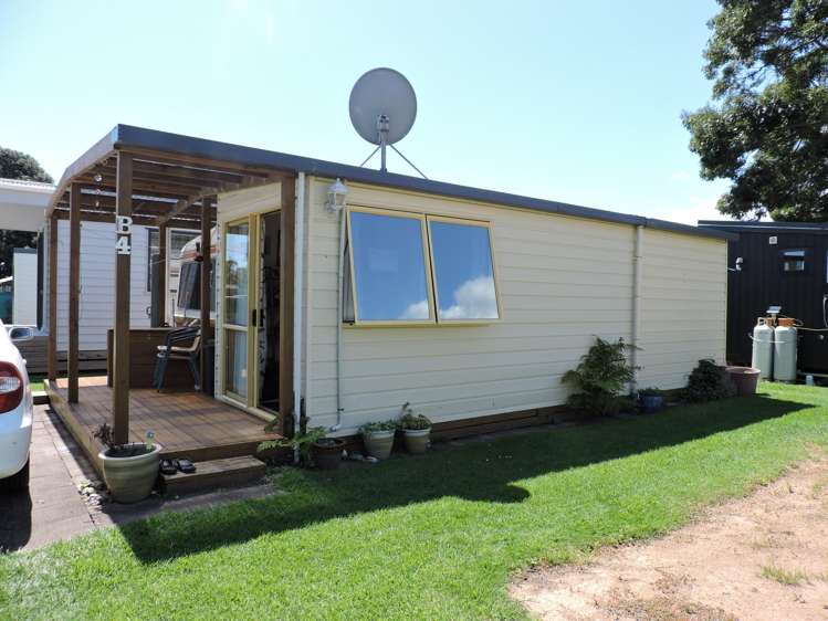 B4/473 Thames Coast Road Te Puru_0