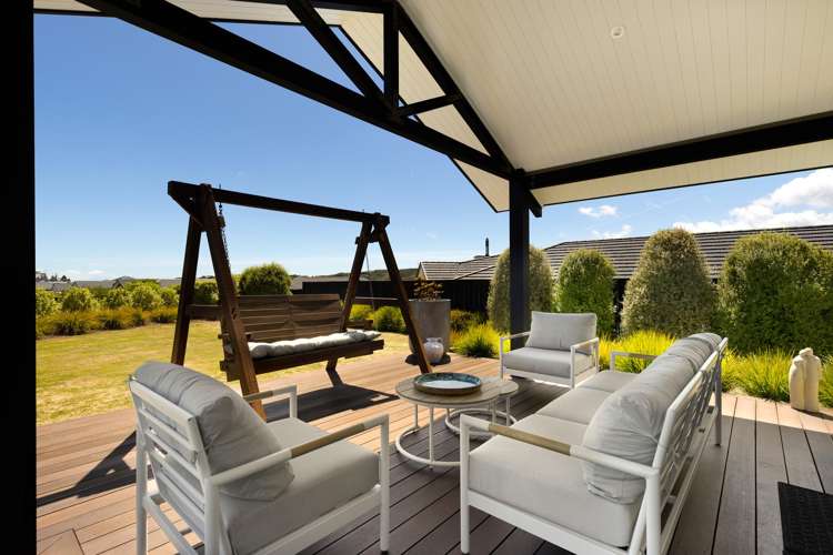 5A Huntaway Close Stoke_1