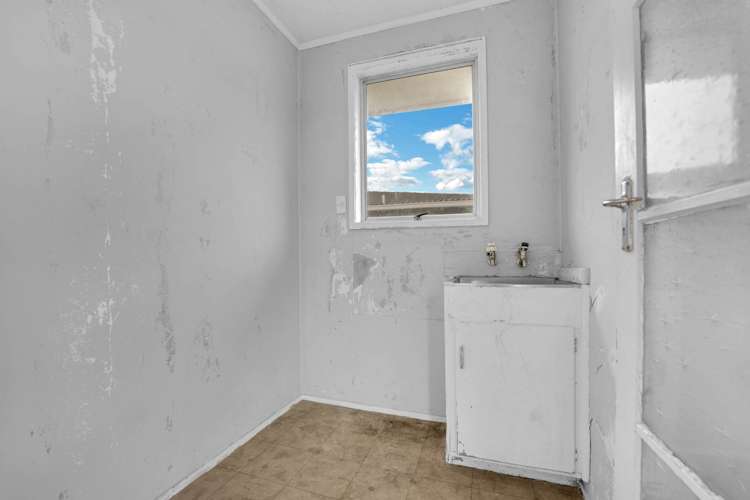 6 Serrano Place Clover Park_8