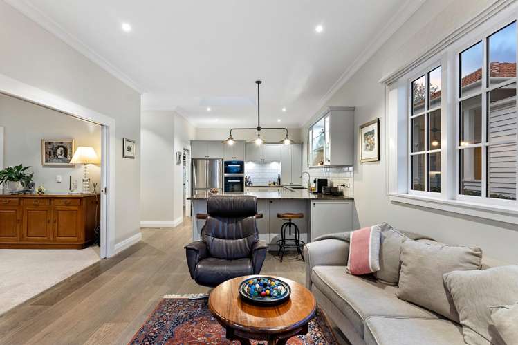 27 Friend Street Karori_6