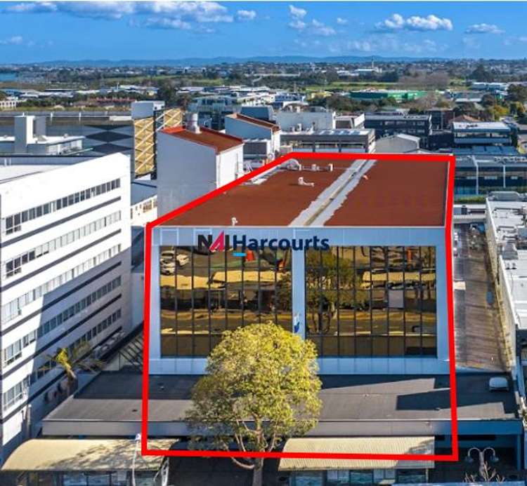 All Areas/519-521 Lake Road Takapuna_11