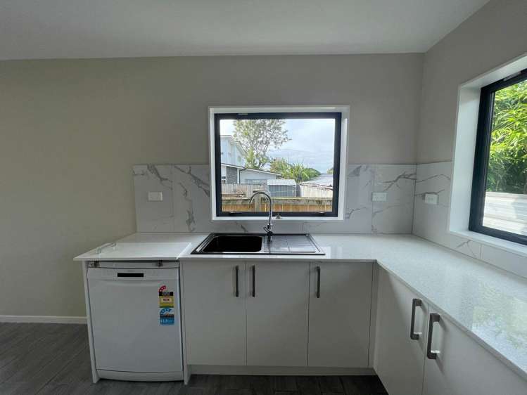 23B Don Buck Road Massey_3