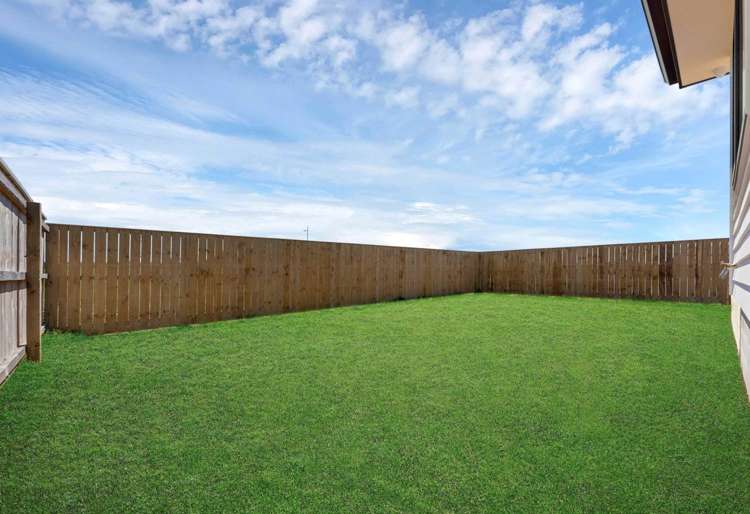 27 Korowhiti Road Clarks Beach_19