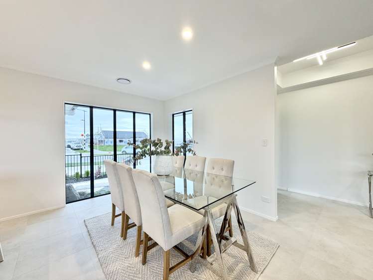 91 Parish Drive_4