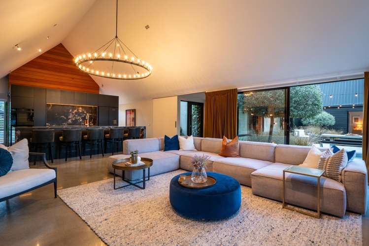 1 Larkins Way Arthurs Point_5