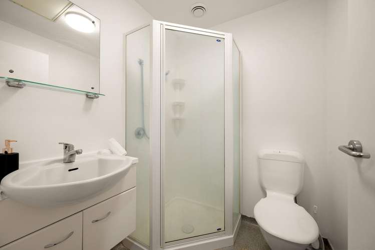 507/5 Aitken Street_5