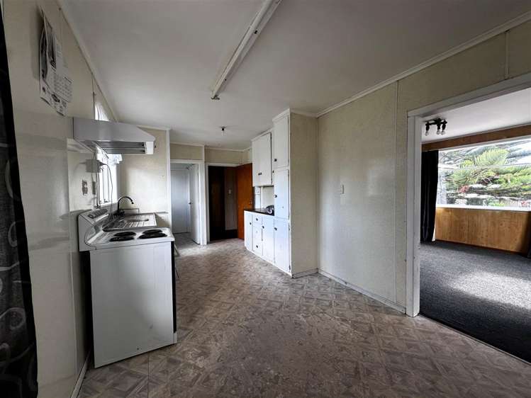 49 Whitley Crescent Otara_5