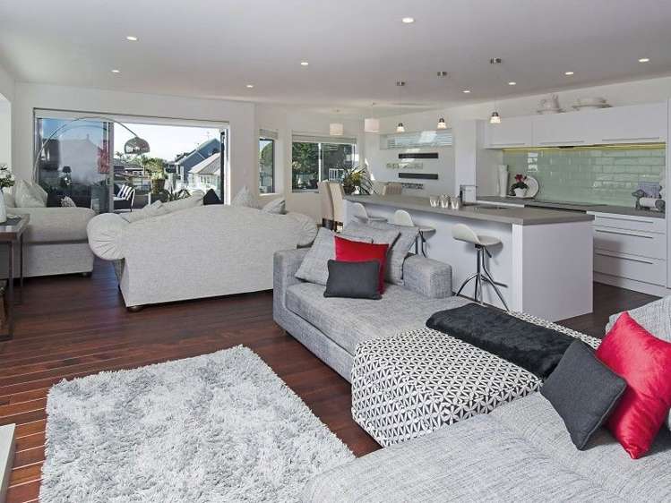 8 Te Akau Crescent Bucklands Beach_8