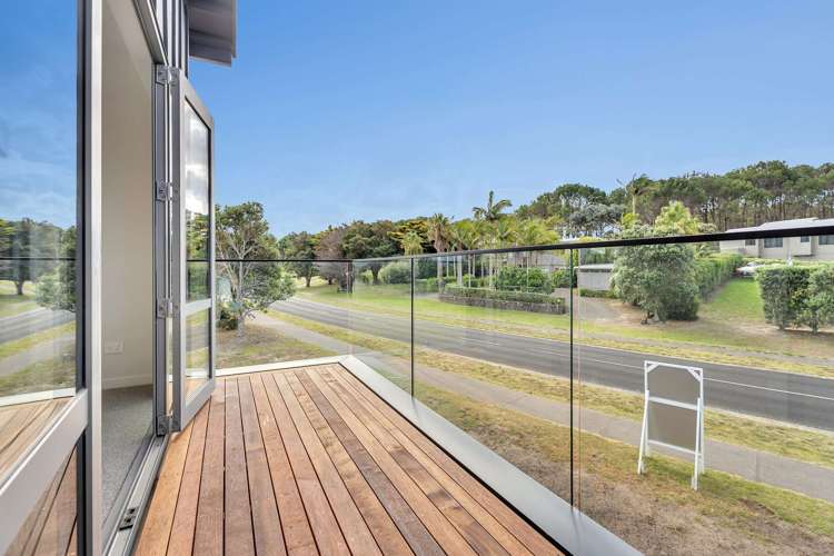 11/101 Harbour Drive Matarangi_12