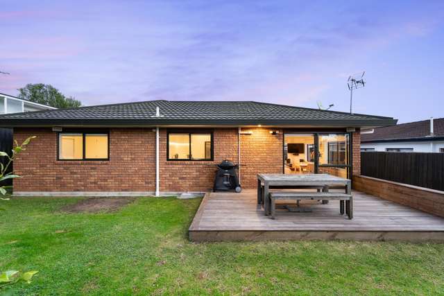 8a Craigbank Avenue New Lynn_1