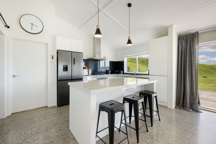 16 Betty May Drive Pyes Pa_7