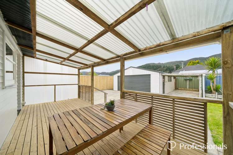 8 Roberts Street Wainuiomata_22