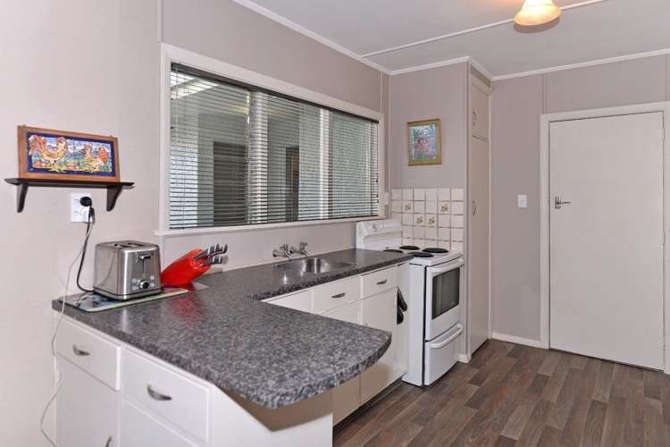 1/6 Devon Street Stoke_9