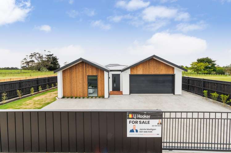124 Churcher Street Feilding_1