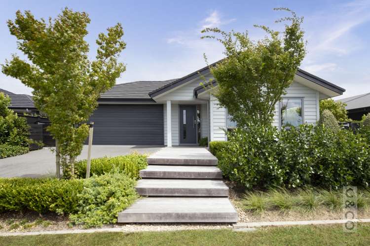 5 Munford Lane Riverhead_1