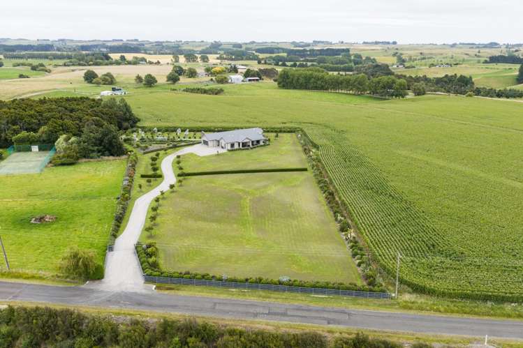 581 Lethbridge Road Halcombe_27