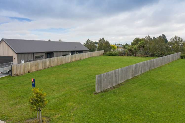 11 Redhaven Rise Netherby_9