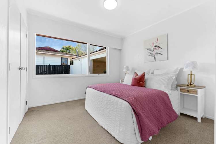26 Maugham Drive Bucklands Beach_18