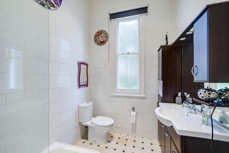 4 Fitzroy Road Bluff Hill_12