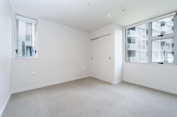 204/27 Don Mckinnon Drive Albany_7