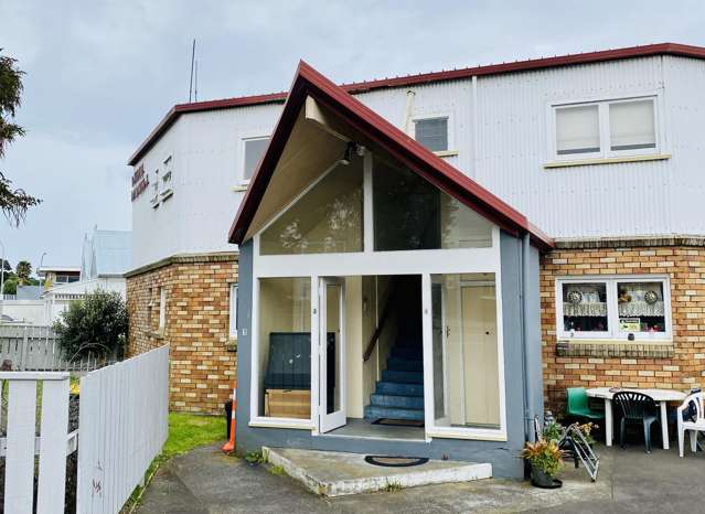 TWO BEDROOM APARTMENT IN THE CBD