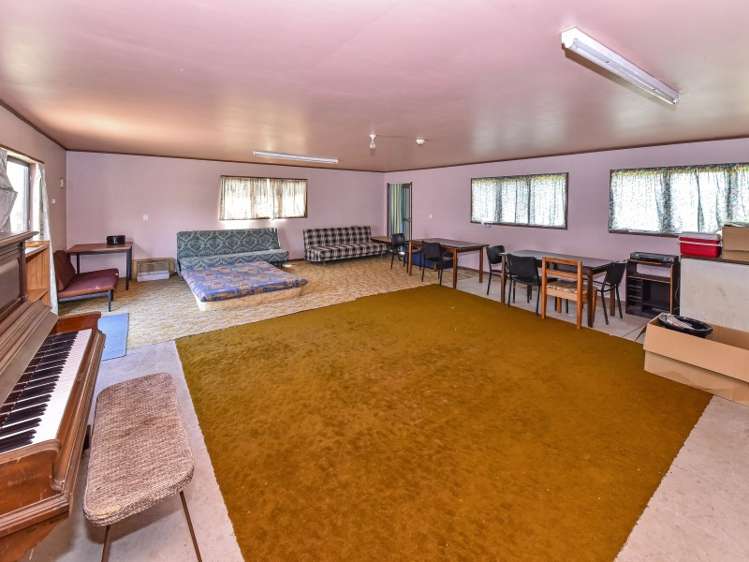 398 Roscommon Road Clendon Park_15