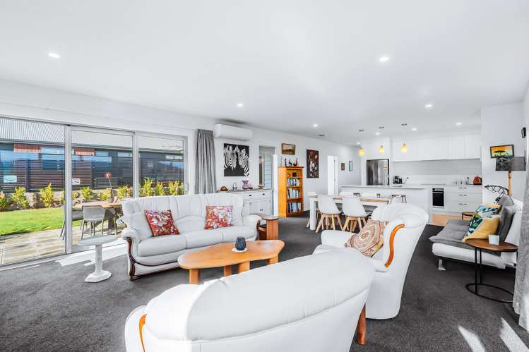 45 Ngaru Crescent Wharewaka_7