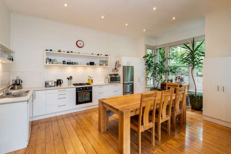 220 North Road North East Valley_9