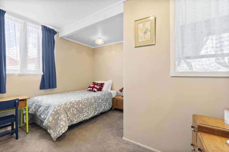 3 St Olpherts Avenue Hamilton East_21